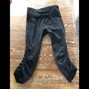 Lululemon cropped leggings